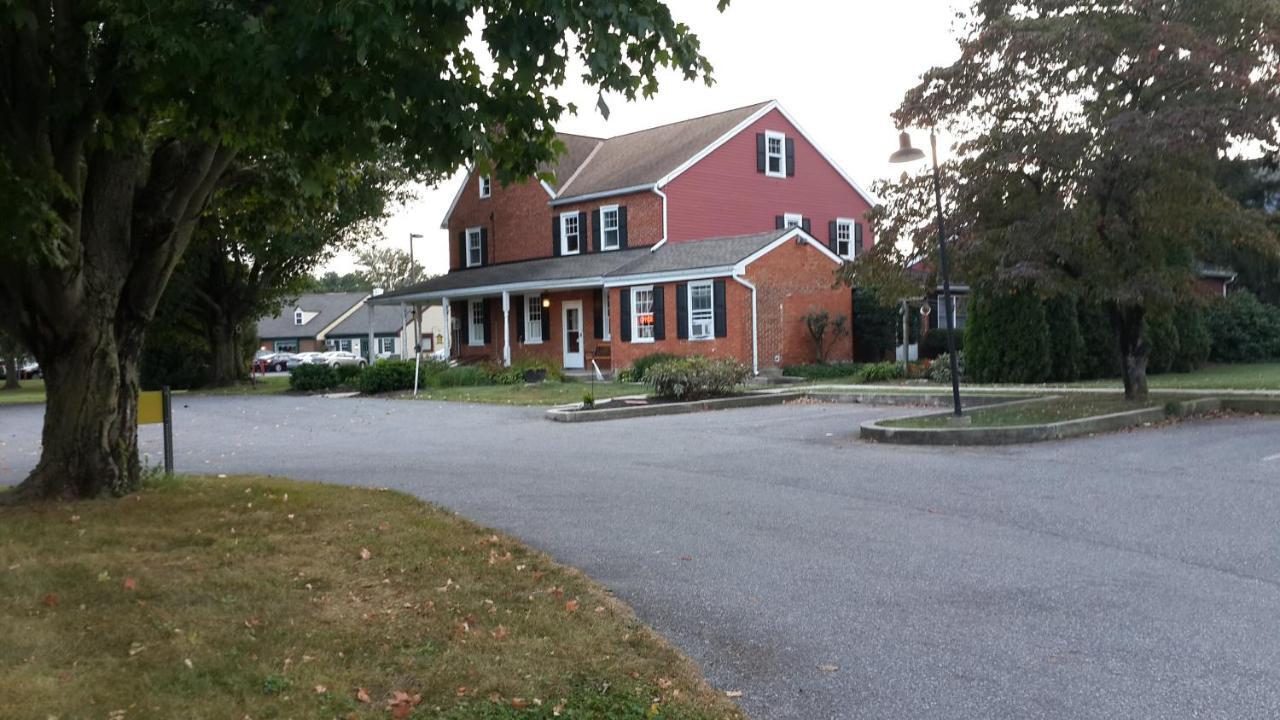 Spruce Lane Lodge&Cottages Smoketown  Exterior foto